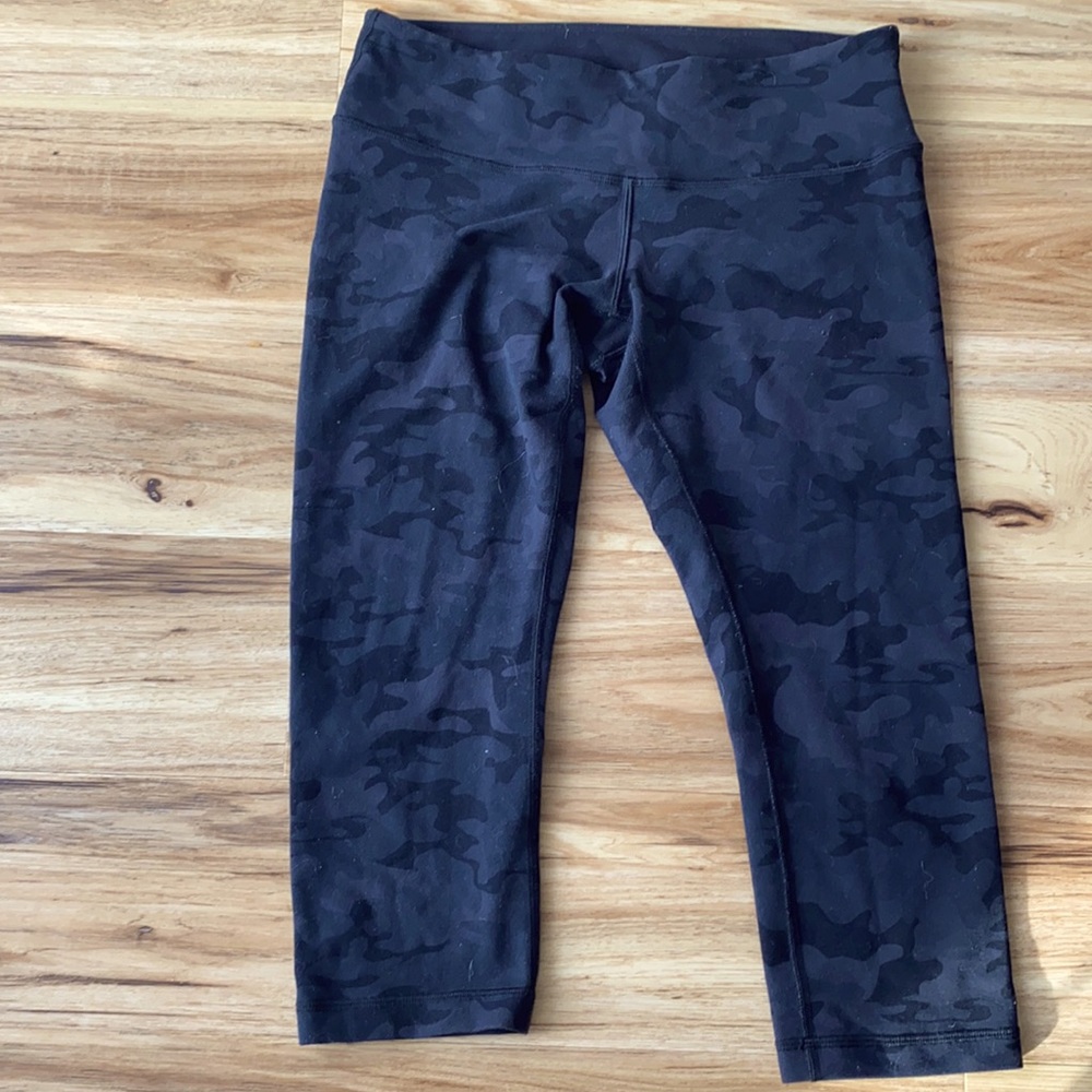 Lulu Camo Capris
